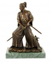 Samurai Statue with Sword - Asia Decoration - Milo Samurai Statue with Sword - Asia Decoration - Milo